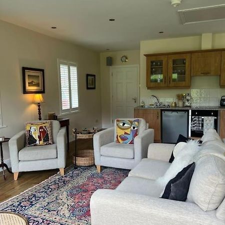 Adorable One Bedroom Apartment With Balcony Newtownards Dış mekan fotoğraf
